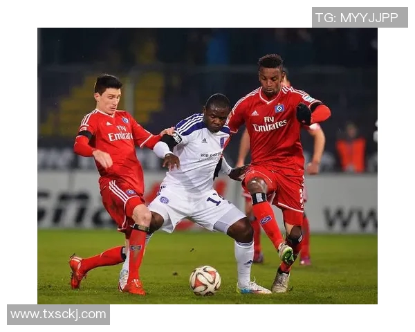 法乙激战克莱蒙特主场迎战红星球队全力争胜