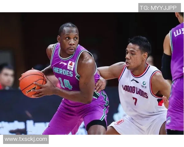 广东与新疆第五场激战回顾球员表现与战术分析全景展现